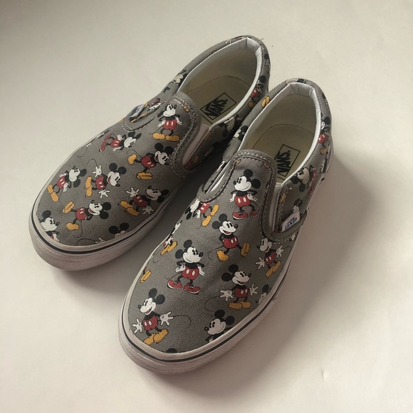 Van’s Mickey Mouse sneakers! SZ Youth 2.5 - Picture 2 of 8